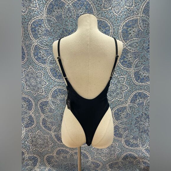 Bathing suit 😎 - Picture 5 of 9